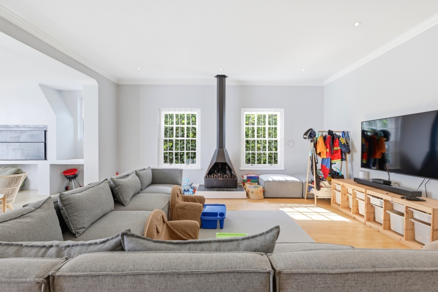 4 Bedroom Property for Sale in Newlands Western Cape